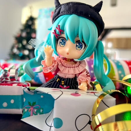Miku Gift Wrapping